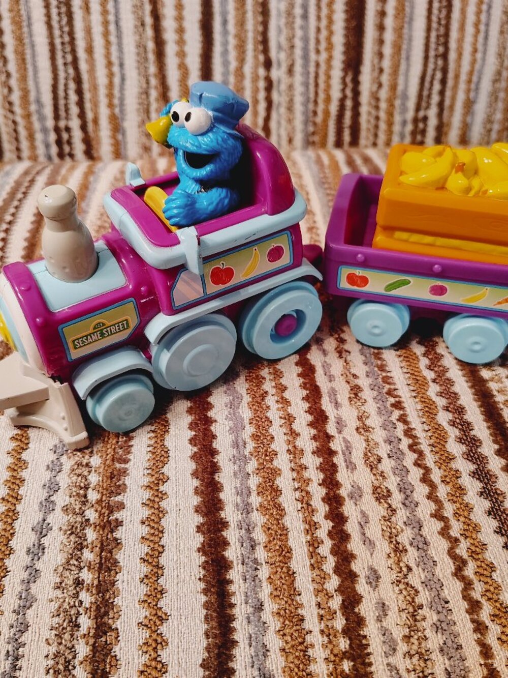 Sesame Street Rails & Roads Cookie Monster Food Train Playskool 2013